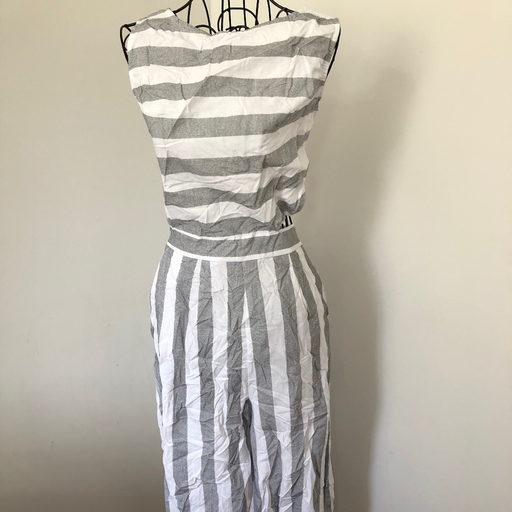 BRAND NEW!! JUMPSUIT ROMPER